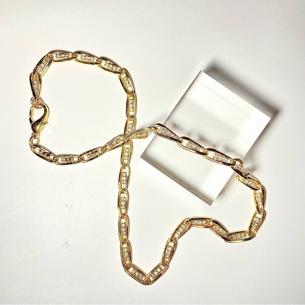 VINTAGE GOLD CHAIN LINK NECKLACE